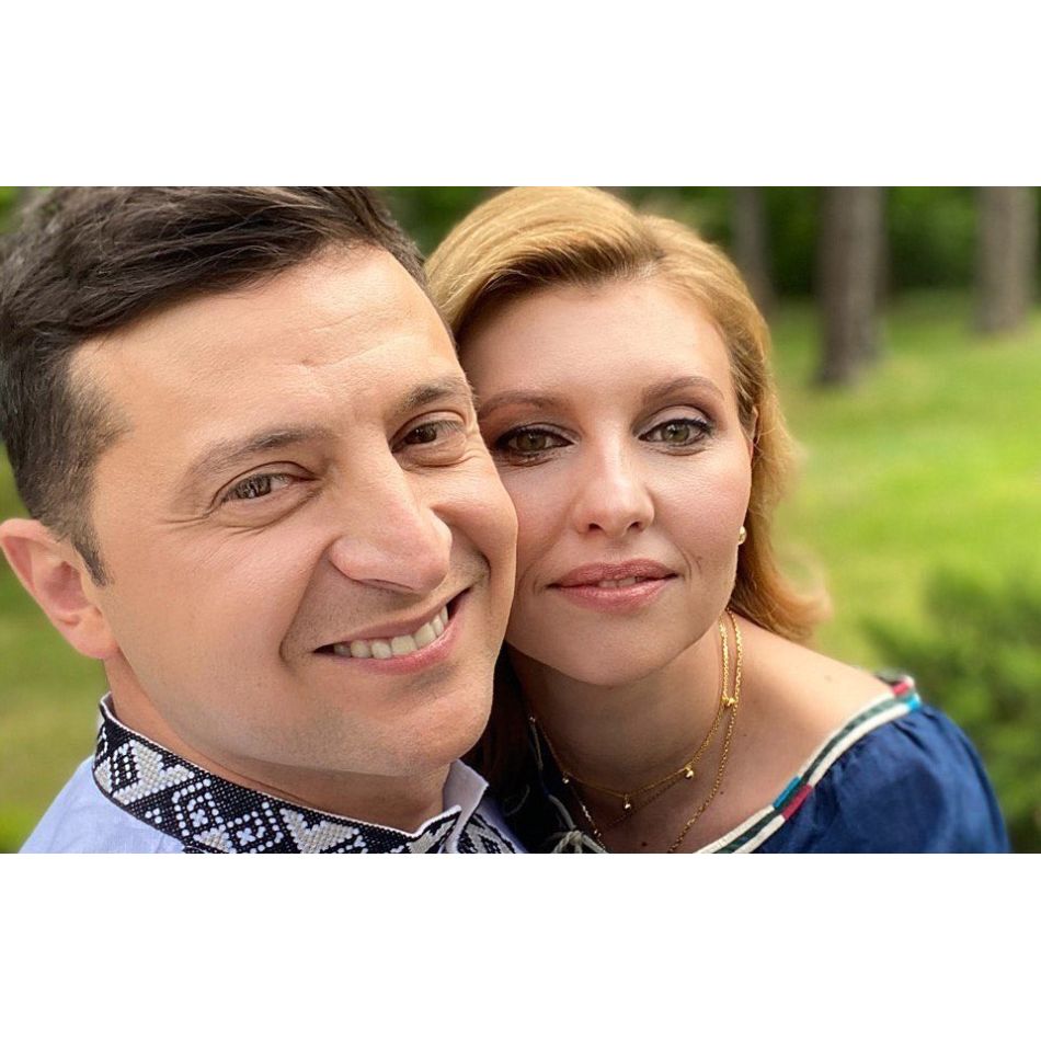 În spatele unui bărbat de succes se află o femeie puternică. Cine este Olena Zelenska, Prima Doamnă a Ucrainei?