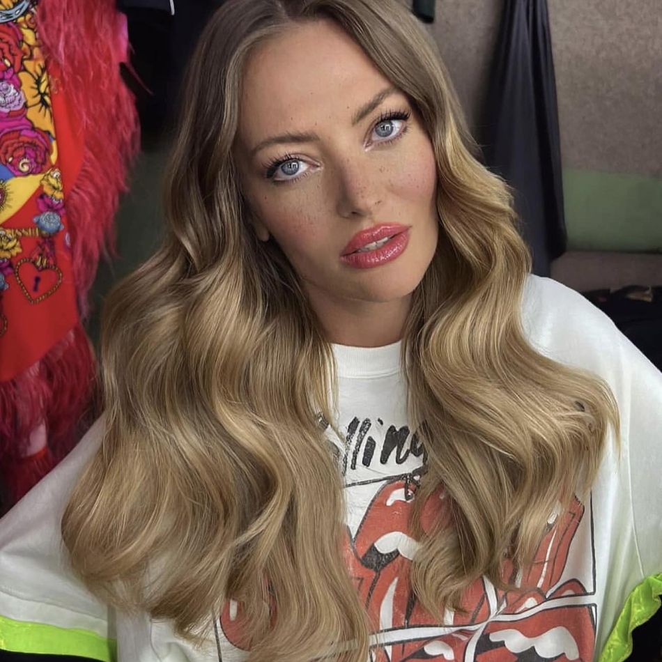 Acum sunt mai apropiate ca niciodată, însă nu tot timpul au fost așa! Cum se înțelegeau în copilărie Oana și Delia Matache?