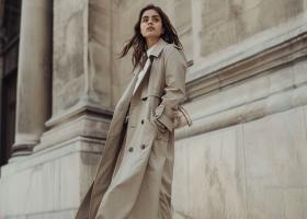 Piesa statement a primăverii? Trenchul, mereu la granița dintre practic și high fashion