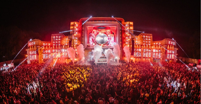 NOSTALGIA 2025 s-a încheiat: Patru zile de NU VENI – o invitație la detox digital în multiversul retro-futurist