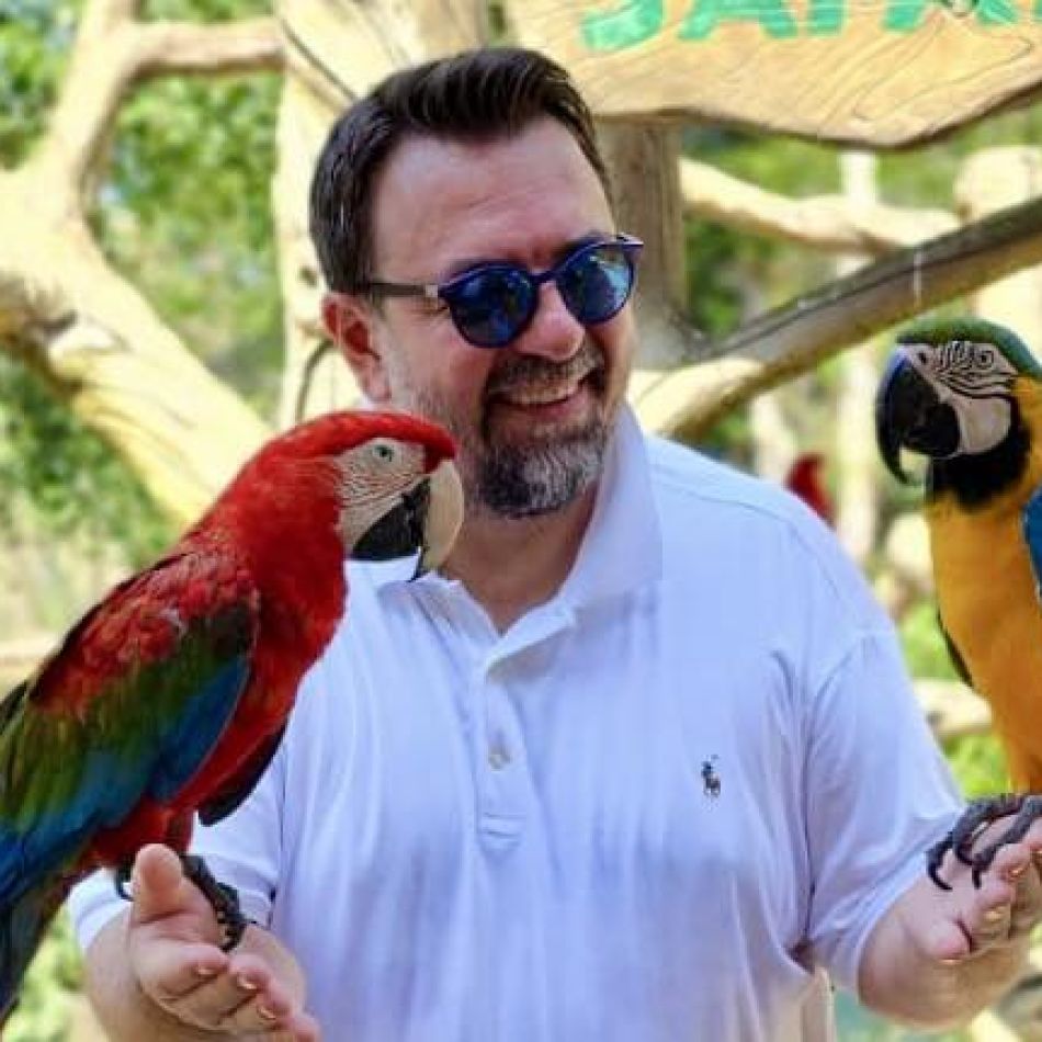 Horia Brenciu, un romantic desăvârșit! Gestul emoționant făcut pentru soția sa de Valentine's Day