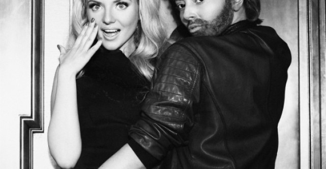 Video: Cum s-a transformat Delia in barbat?