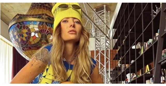 Delia, achiziție atipică! Cât de criticată a fost artista pentru cizmele de cauciuc în valoare de peste 1.000 de euro?