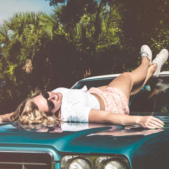 Modele de bermude colorate pentru vara și începutul de toamnă de anul acesta