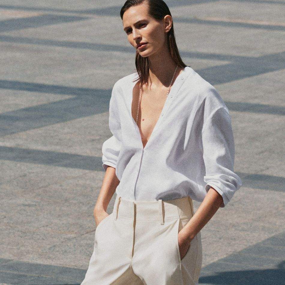 Summer in the city: Albul imaculat și ținutele monocrome sunt cel mai HOT, HOT, HOT trend al verii 
