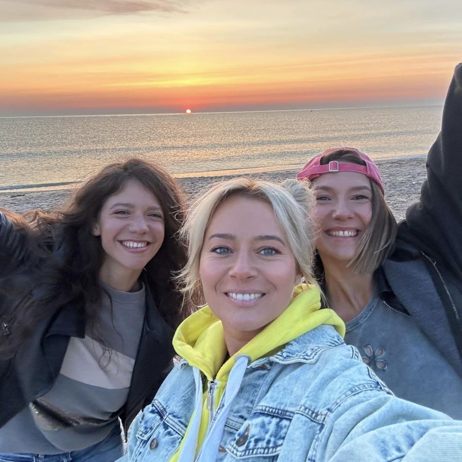 Laura Cosoi, despre concediul de maternitate: Eu cred că acest concediu de doi ani este un pericol...