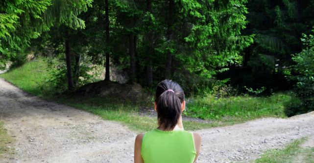 Fă primul pas. Drumul apare.