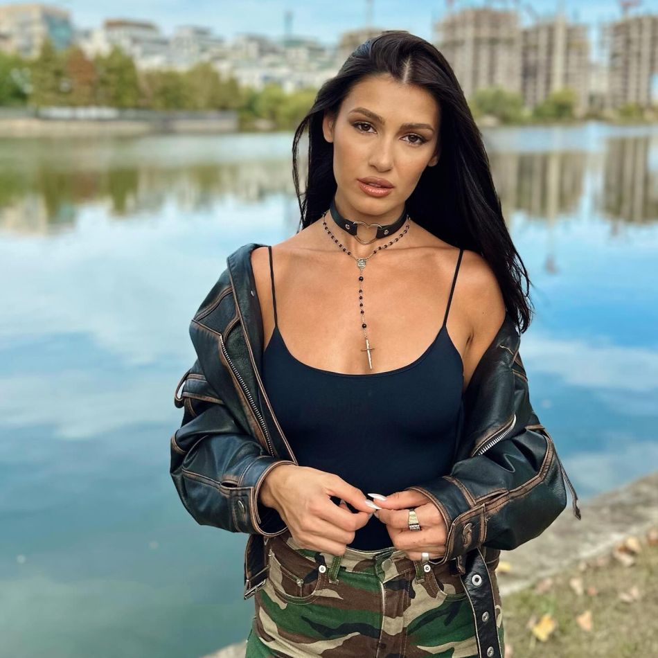 După 8 ani de relație, Alina Eremia a fost cerută în căsătorie! Când va avea loc nunta artistei?