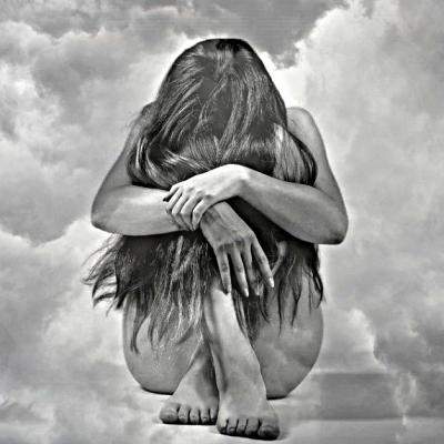 Exercițiul celor 5 simțuri sau cum să depășești un moment de anxietate în doar câteva minute