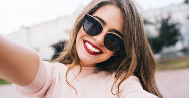 Respirație urât mirositoare? 3 obiceiuri care îți mențin sănătatea orală