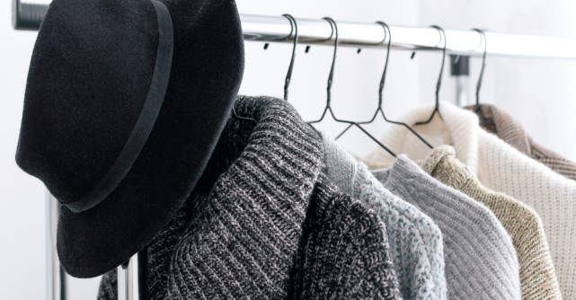 Cum să creezi o garderobă capsulă potrivită pentru sezonul rece