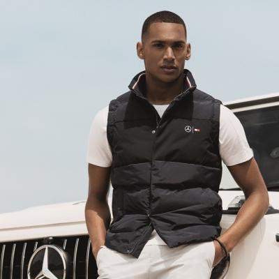 Tommy Hilfiger celebreaza îmbrăcămintea sport