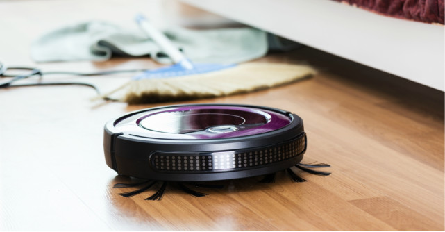 Aspiratoarele-robot: modele deștepte care merită atenția de Black Friday 2018!