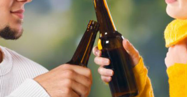 Un pahar de bere pe zi reduce incidenta bolilor de inima