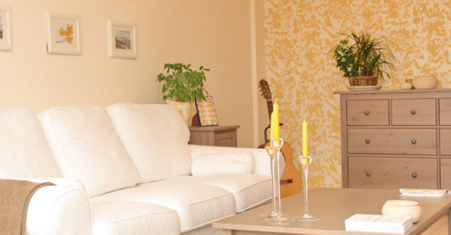 Apartament in turcoaz si galben, din Romania