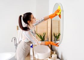 De ce oglinzile din casă trebuie să fie mereu curate: ritualuri simple pentru a ține energiile negative la distanță