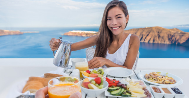 Cum să mănânci corect când călătorești