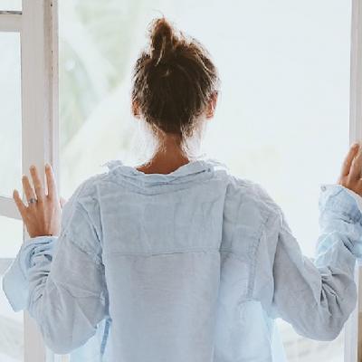 Esti anxioasa cand te trezesti? 5 moduri de a reduce stresul de dimineata, pentru a incepe ziua cu dreptul