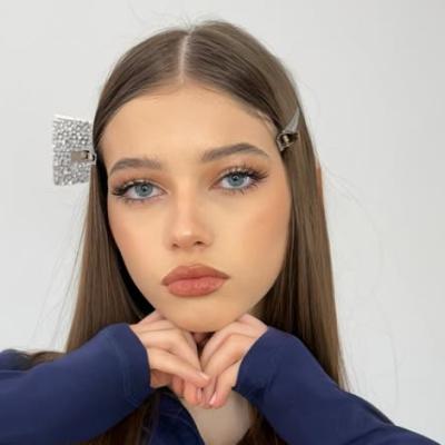 Mikaela Albu, dezvăluiri emoționante despre relația cu părinții săi: Mama a fost cea care m-a crescut...