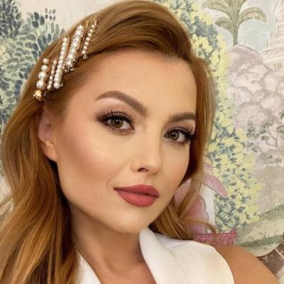 Alimentul pe care Elena Gheorghe îl consumă în fiecare dimineață! Artista a găsit remediul pentru problemele de sănătate