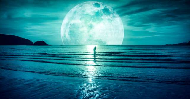 Luna Plină în Vărsător: Este timpul să îți iei în mâini destinul