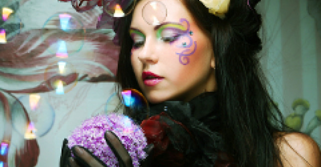 Practic: Coafura de inspiratie romantica