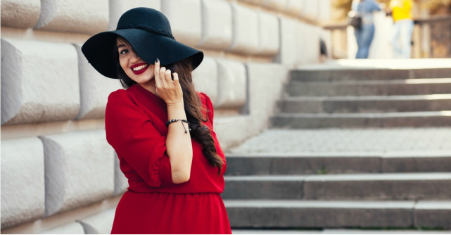 Rochii de seara pentru femei plinute: 4 modele irezistibile