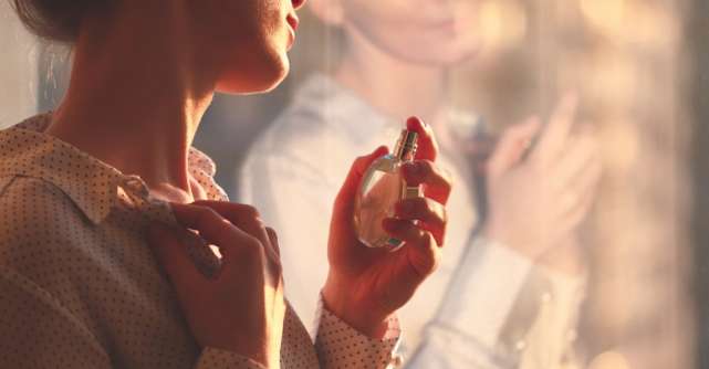 Parfumuri: Cum să-ți găsești semnătura olfactivă