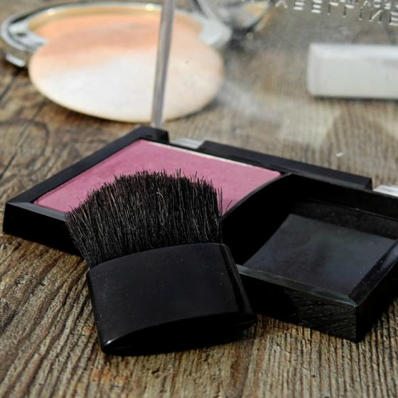 Frumusete de la natura: produse de machiaj pur organice