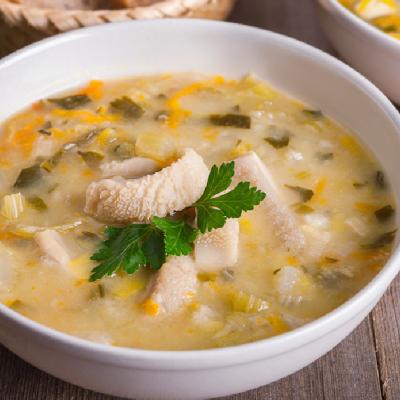 Câte calorii are ciorba de burtă? Este sănătos să o consumăm?