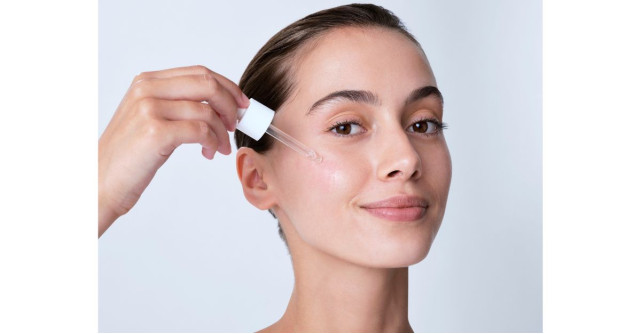  URIAGE SERUM BOOSTER: NOUA VIZIUNE DESPRE HIDRATARE UNEȘTE EXPERTIZA CU EFICIENȚA ȘI INOVAȚIA