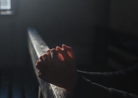Rugăciuni pentru găsirea unui loc de muncă - Ghid spiritual și practic
