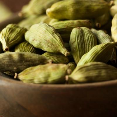 Acest condiment este aur pentru sănătate: Ce beneficii are cardamonul