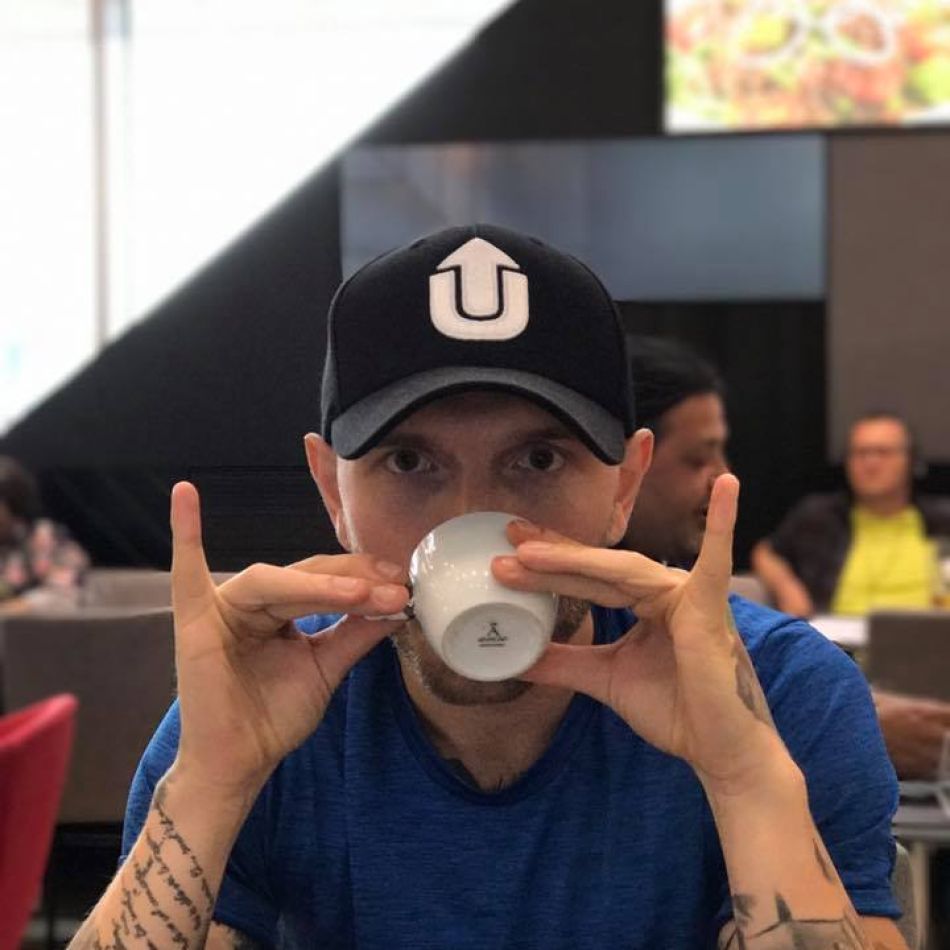 Cătălin Bordea, ținta ironiilor după divorțul de fosta sa soție: Lângă mine nu mori de foame