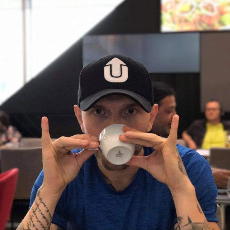 Cătălin Bordea, ținta ironiilor după divorțul de fosta sa soție: Lângă mine nu mori de foame