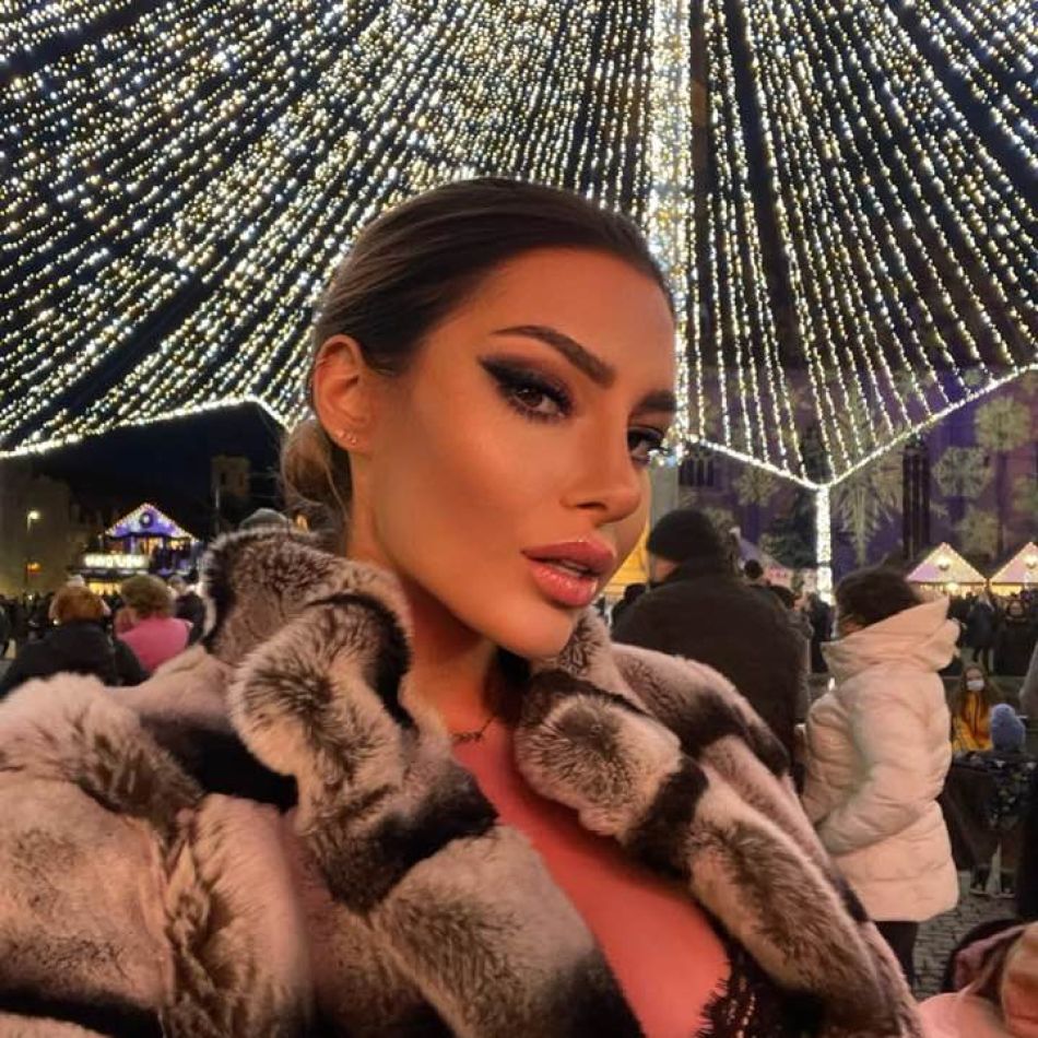 Maria Tebieș, ispita dezinvoltă de la Insula Iubirii: Cum arăta înainte de operațiile estetice? 