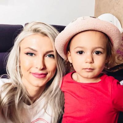 La mulți ani, Ella Maya! Fiica cea mare a Andreei Bălan a împlinit 6 ani. Ce mesaj i-a transmis bunicul ei, Săndel Bălan?