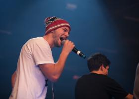 Cine este Max Korzh, artistul din Belarus care a umplut Arena Națională. Zeci de mii de fani au venit la București