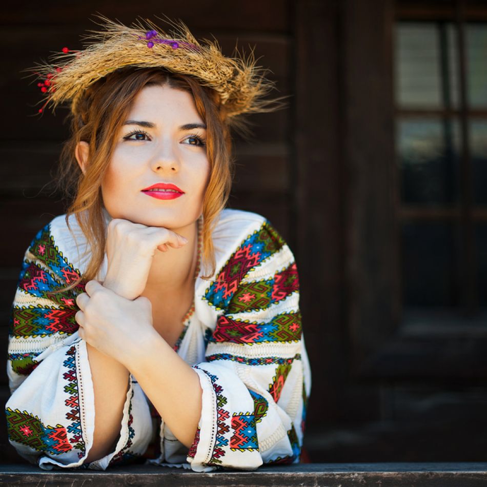 24 iunie: Ziua în care sărbătorim minunata ie românească, simbolul național care a cucerit o lume întreagă