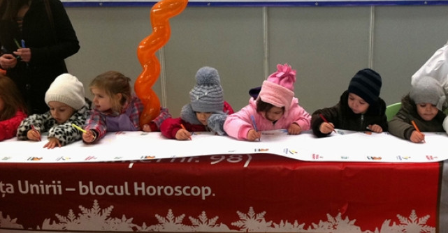 300 de metri in prima zi  a Celei Mai Lungi Scrisori  catre Mos Craciun