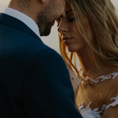 Îndrăgostește-te de o femeie născută în luna iulie... și  descoperă secretele unei iubiri de neuitat 