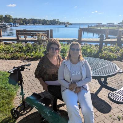 Fiica Savetei Bogdan, la un pas de tragedie după o pedichiură: Merge acum cu cârje...