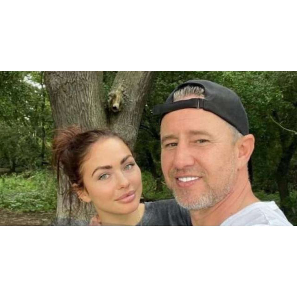 O primă victorie pentru Anamaria Prodan. Reghecampf are sechestru pe bunuri pentru neplata pensiei alimentare