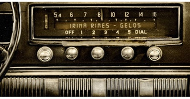 Irina Rimes și Micutzu sunt protagoniștii videoclipului Gelos