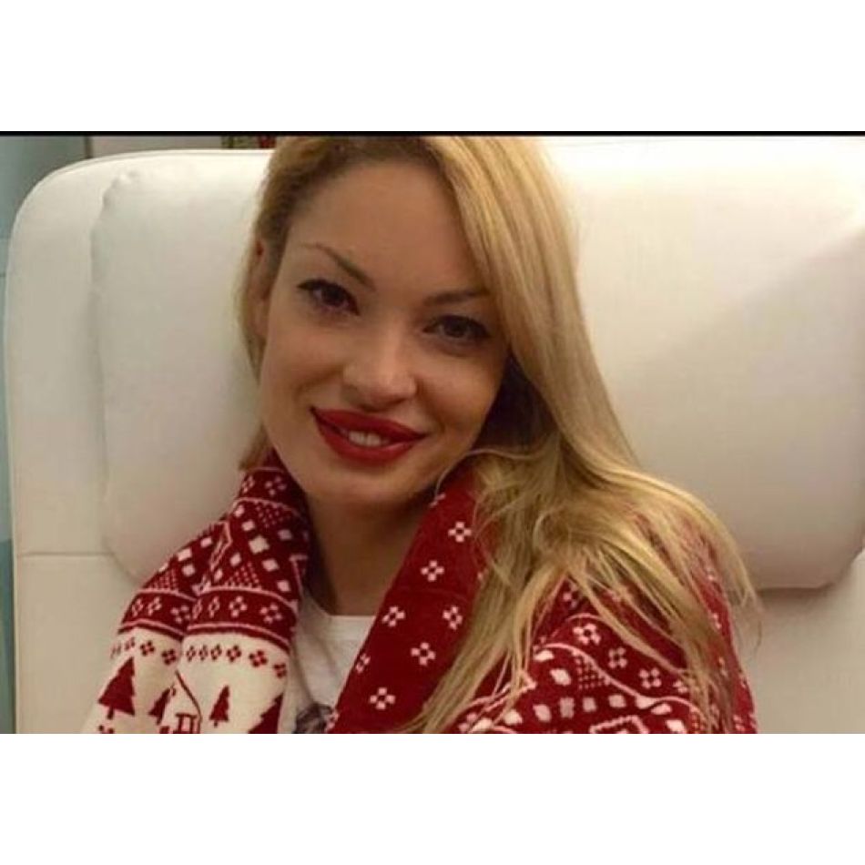 Valentina Pelinel, copilărie plină de suferință. Tatăl fotomodelului a murit la 15 ani 