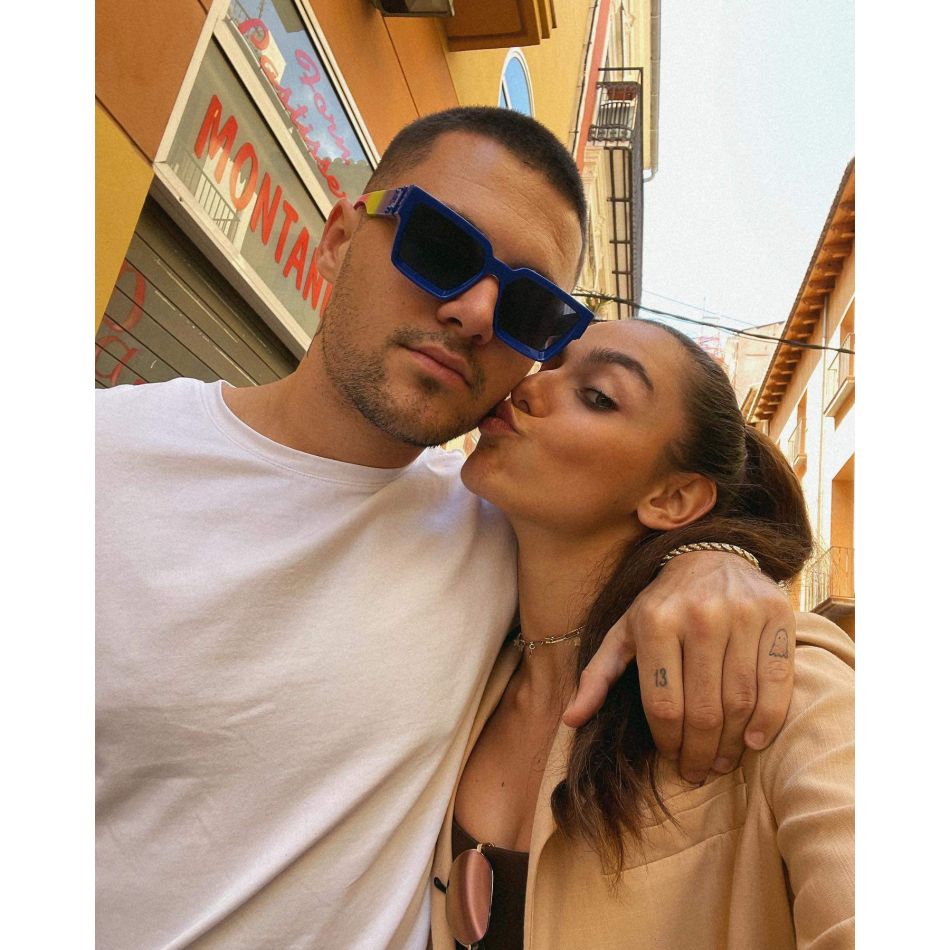 Alexia Eram, agățată de un bărbat de 50 de ani, în Dubai. Cum a răspuns iubita lui Mario Fresh avansurilor?