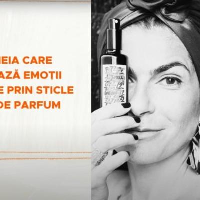 Femeia care creează emoții intense prin sticle mici de parfum