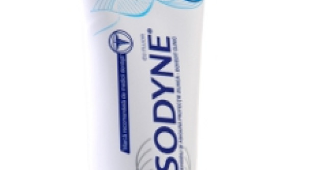 Prima pasta de dinti din lume cu fluor, care contine NovaMin ce poate repara zonele sensibile ale dintilor