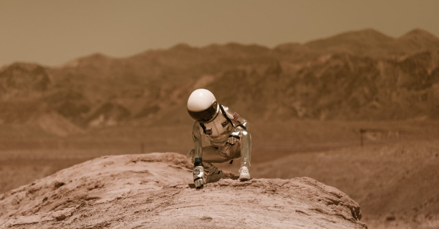 Elon Musk și-a vândut toate casele și stă cu chirie într-o locuință de 50.000 $ din Texas. Uneori trăiește sub pragul sărăciei