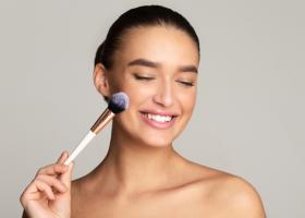 Realizeaza un machiaj impecabil cu ajutorul acestor 4 pensule!